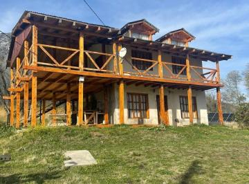 Casa · Casa en Las Golondrinas