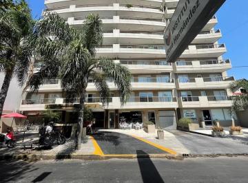 Departamento de 1 ambiente, General San Martín · Exclusivo E Impecable Monoambiente con Patio en Planta Baja