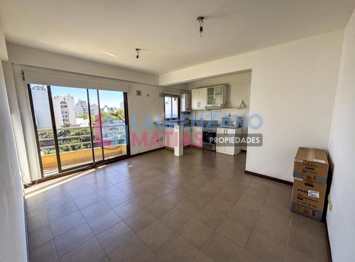 Alquiler - Departamento 2 Ambientes con Balcon – Parque Cha