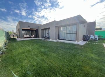 Casa de 4 ambientes, Luján de Cuyo · Casa en Venta Barrio Gran Boedo