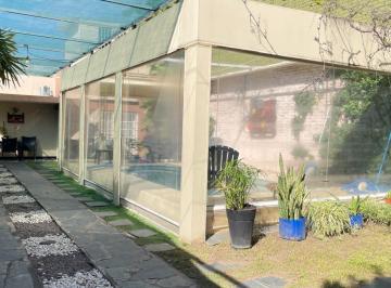 Casa · 102m² · 3 Ambientes · Venta Casa 3 Ambientes en Caseros
