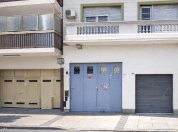 PH · 155m² · 3 Ambientes · Venta PH en Flores - 3 Ambientes - Cochera Cubierta - Escritorio - Terraza / Quincho Cubierto