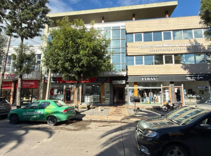 Oficina comercial · 150m²