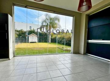 Casa · 220m² · 6 Ambientes · 2 Cocheras · Casa en Alquiler, Los Alisos, Nordelta