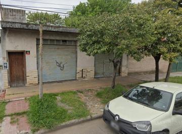 Casa · 350m² · 3 Ambientes · Casa a Refaccionar
