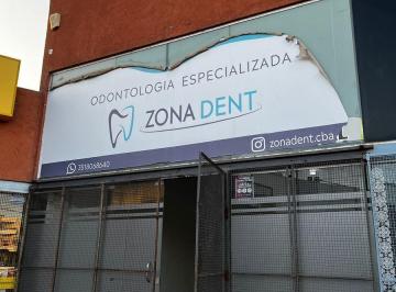 Local comercial · 50m² · Alquiler Local en Velez Sarsfield (Al Lado de La Ypf) Complejo Rotando Las Flores