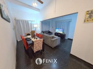 Casa · 115m² · 5 Ambientes · Cf1128 - Casa Céntrica Apta Crédito Hipotecario - 4 Dorm.