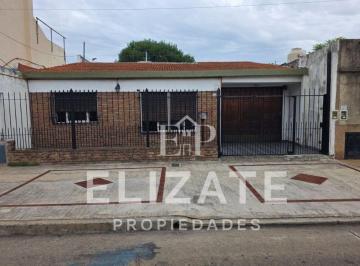 Casa · 108m² · 3 Ambientes · 2 Cocheras · Casa 3 Amb en Lomas del Mirador