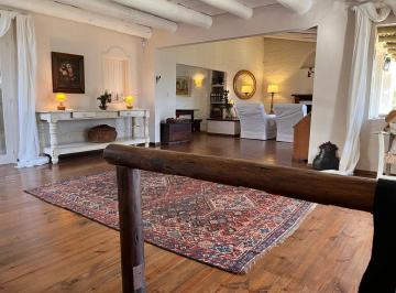 Casa · 168m² · 6 Ambientes · Casa en Alquiler - La Paz Ji