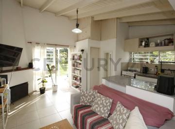 Casa · 70m² · 4 Ambientes · 2 Cocheras · Casa en Venta en City Bell 2 Dorm. y Parque.
