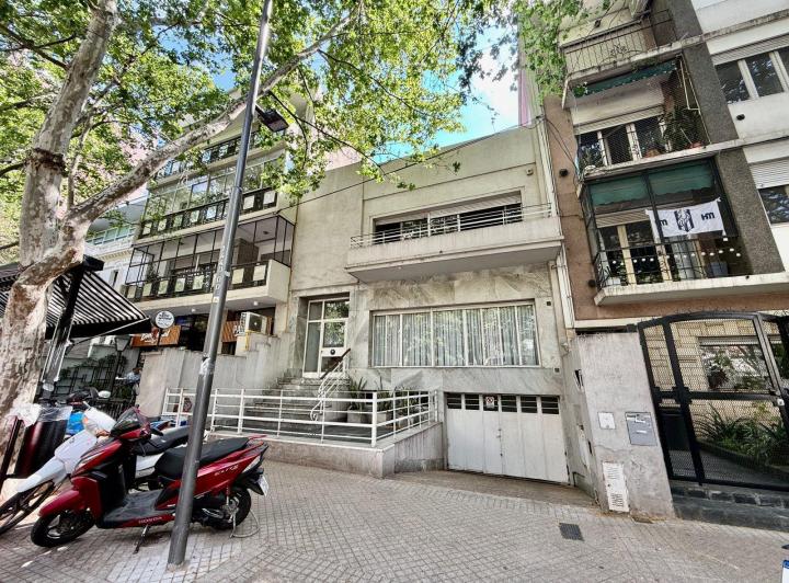 Casa · 640m² · 10 Ambientes · 7 Cocheras