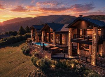 Casa · 12265ha · 12 Ambientes · 3 Cocheras · Venta Exclusiva Casa Arelauquen Golf