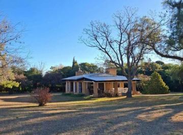 Casa · 215ha · 3 Ambientes · 2 Cocheras · Casa Vacacional en San Javier, en Venta