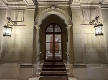 Departamento · 365ha · 6 Ambientes · 1 Cochera · Venta de Departamento Frances Av Alvear 1500