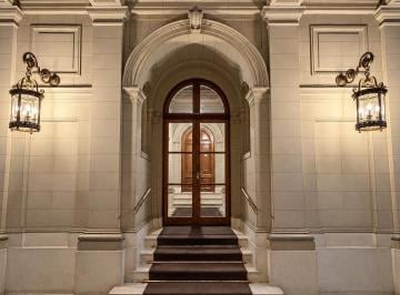 Departamento · 399ha · 6 Ambientes · 1 Cochera · Venta de Departamento Frances Av Alvear 1500