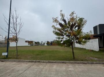 Terreno , Córdoba · Distrito Sur, Lote Central con Fondo Norte y Proyecto Aprobado!