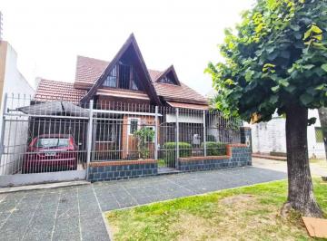 Casa de 4 ambientes, Lomas de Zamora · Impecable Chalet