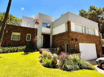 Casa de 7 ambientes, Pinamar · Casa en Venta en Pinamar