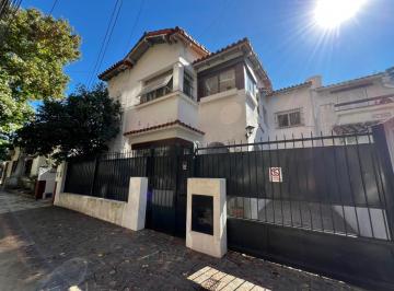 Casa · 231m² · 5 Ambientes · 2 Cocheras · Casa 5 Ambientes en Venta en La Lucila