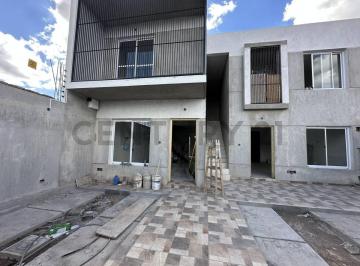 Casa · 91m² · 4 Ambientes · 1 Cochera · Duplex a Estrenar en Maipú – 2 Dorm. 2 Baños con Cochera y Patio