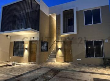Casa · 91m² · 4 Ambientes · 1 Cochera · Duplex a Estrenar de 2 Dorm. y 2 Baños, a Cuadras del Alto Maipu