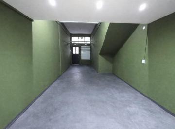 Local comercial de 4 ambientes, Monte Castro · Local Comercial a La Calle con Deposito y Oficinas