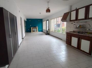 Casa de 3 ambientes, Godoy Cruz · Casa en Venta