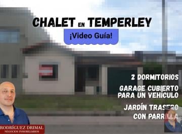 Casa · 180m² · 3 Ambientes · 1 Cochera · Chalet en Temperley con 2 Dorm. y Garage Cubierto - Apto Crédito