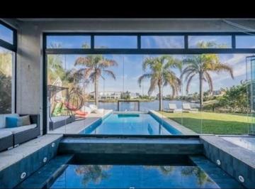 Piscina In/Out · Casa Chalet en Venta en Los Alisos, Nordelta, Tigre