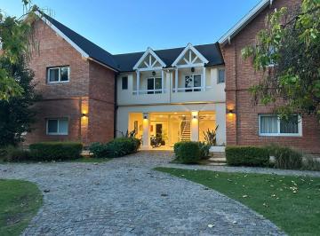 Departamento · 92m² · 3 Ambientes · 1 Cochera · Dormie en Club de Campo Pueyrredon
