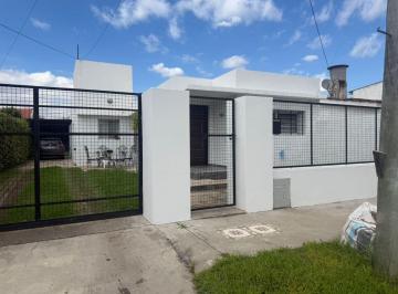 Casa de 6 ambientes, Alta Gracia · Vendo Casa de 2 Dorm con Quincho Pileta y Cochera en Barrio Cafferata