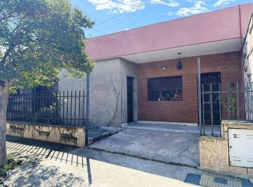 Casa · 143m² · 4 Ambientes · Casa 3 Dorm. en Barrio Providencia