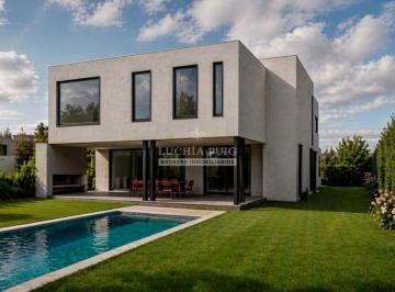 LHP-LHP-3283_2 · Casa en Venta Al Lago Central 4 Dorm. - Amarras Puertos