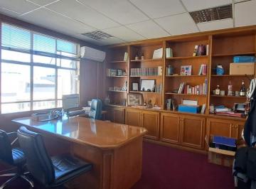 Oficina comercial · 234m² · Venta Oficina Monserrat