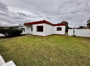 Casa · 205m² · 5 Ambientes · Vendo Casa 3 Dorm. en Marques de Sobremonte Apto Credito