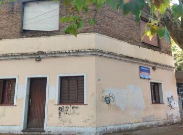 Casa de 5 ambientes, Almirante Brown · Casa Muy Buena Ubicacion, Erezcano Al 1200 - 3 Dorm. en Venta en Adrogué