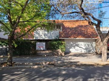 Casa de 1 ambiente, Ciudad de Mendoza · Casa en Venta a Valor Terreno, en Prestigiosa Quinta Sección