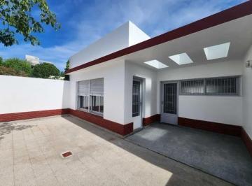 Casa de 2 ambientes, La Plata · Casa en PH con 142 M&sup2;totales en Venta, 2 Dorm., La Plata.