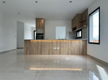 Casa · 170m² · 4 Ambientes · 4 Cocheras · Sg Casa Oportunidad Venta B Santa Elisa