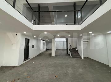 Edificio · 320m² · 3 Ambientes · Edificio Comercial en Alquiler - 3 Plantas - La Plata