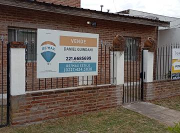 Casa de 3 ambientes, La Plata · Casa en Venta!