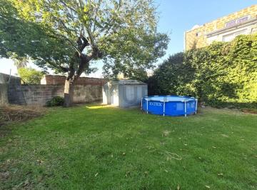 Casa · 72m² · 4 Ambientes · 1 Cochera · Venta Casa Cuatro Ambientes Sobre Lote Propio en Castelar