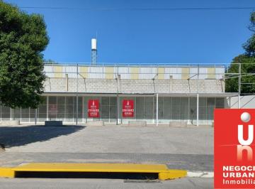 Local comercial de 4 ambientes, Córdoba · Alquiler Local Av 11 Septiembre 3071 Local 6 y 7 de 120 m²
