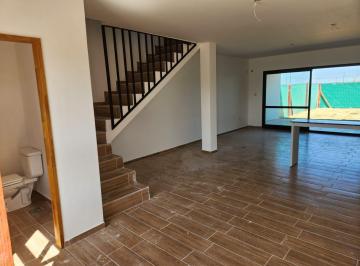 PH · 106m² · 5 Ambientes · 1 Cochera · Duplex en Docta 2 Dorm., Alquilado Ideal Renta