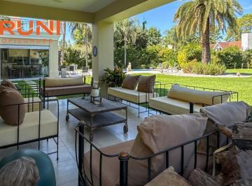 Casa · 3030m² · 8 Ambientes · 4 Cocheras · Casa en Venta - Country San Diego - Moreno, Francisco Álvarez. Buenos Aires
