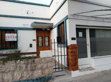 Casa en Venta de 6 ambientes  · Casa Antigua Céntrica