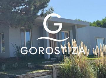 Casa · 160m² · 4 Ambientes · Casa en Venta - Costa Esmeralda