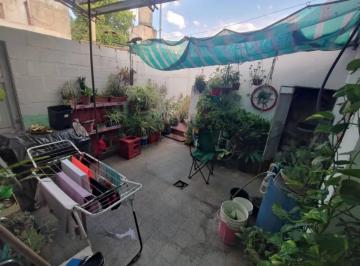Casa · 176m² · 5 Ambientes · 1 Cochera · Zuviria 7025 – Casa con Local y Cochera | Apta Crédito