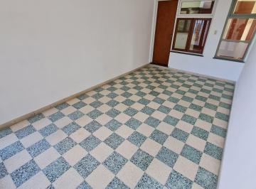 Casa de 4 ambientes, La Plata · Casa 4 Amb Sin Expensas: Garaje Propio