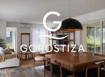 Casa · 150m² · 5 Ambientes · 1 Cochera · Casa en Venta - Costa Esmeralda